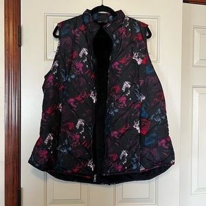 Lane Bryant Floral and Black puffy vest size 18/20